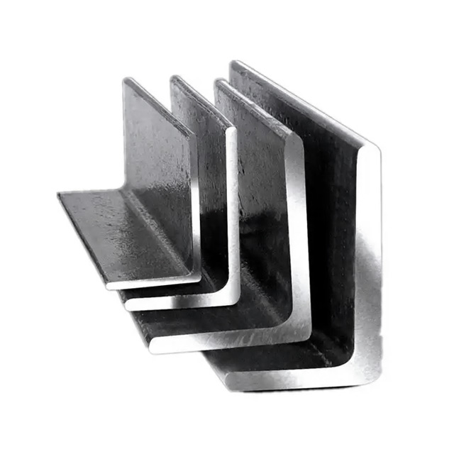 زاوية فولاذية